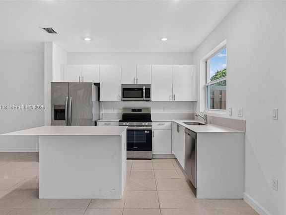 4th image of 17809 SW 356th Ter