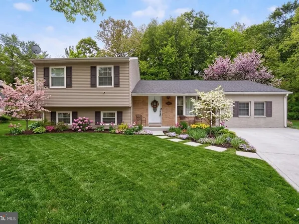 12203 Kings Brook St, Bowie, MD 20721