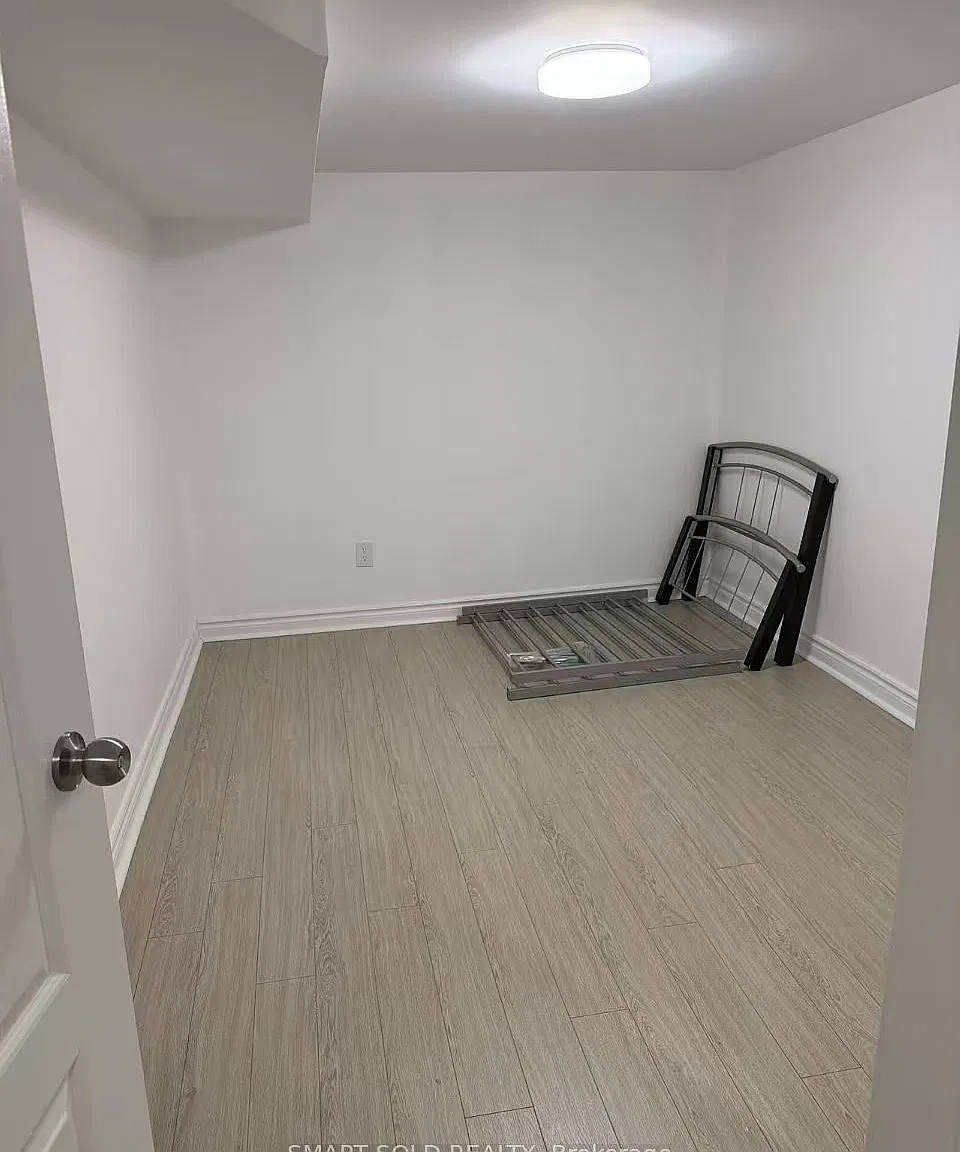 1 bed, $1,100 — Photo 2