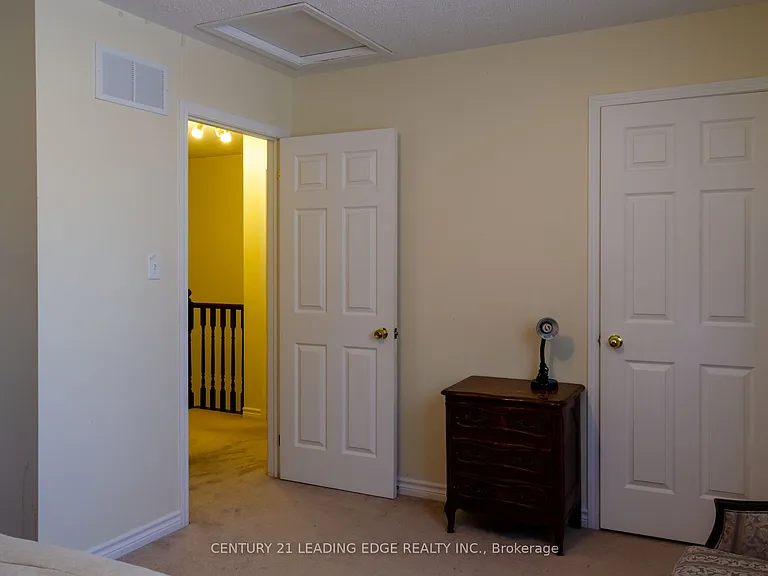 1218 Macinally Ct #ROOM — Photo 5