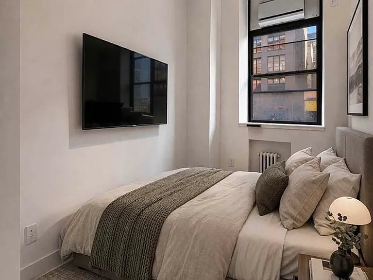791 Broadway #2R — Photo 5