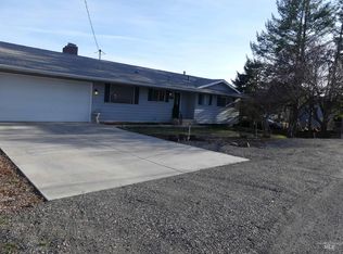 3161 21st St, Clarkston, WA 99403