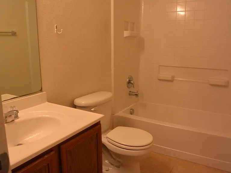 1421 Puerto Lago Dr — Photo 17