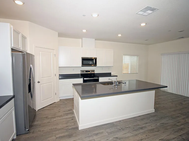 4871 Autumn Royal Ct — Photo 3
