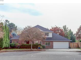 10250 SW Ladd Ct, Tualatin, OR 97062