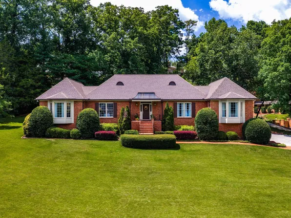 2308 Tanglewood Brook Ln, Vestavia, AL 35243