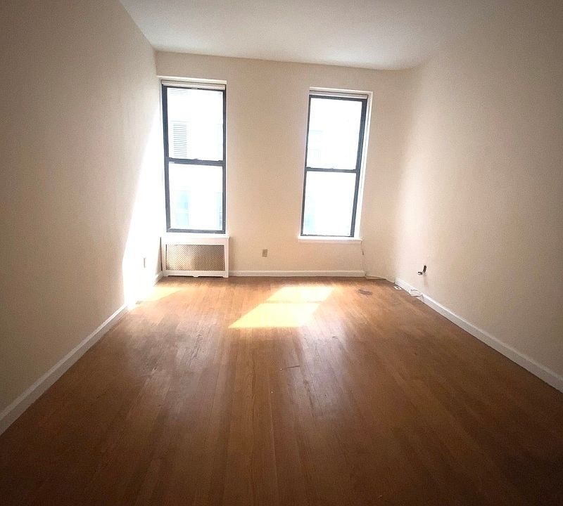 1st image of 132 W 74th St #5DD2