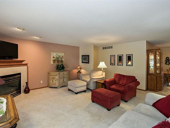 Perfect for entertaining with an open view to the dining room & kitchen