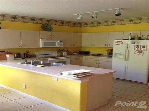 2nd image of 3916 NW 89th Ave