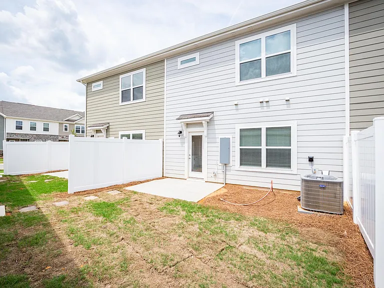 701 Sagecroft Ln — Photo 10