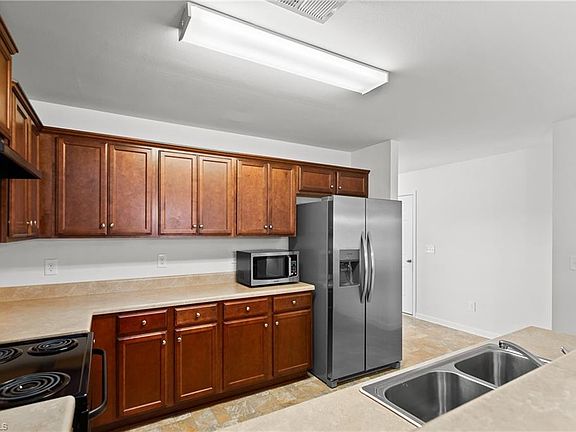 5th image of 5059 Mount Hope Dr