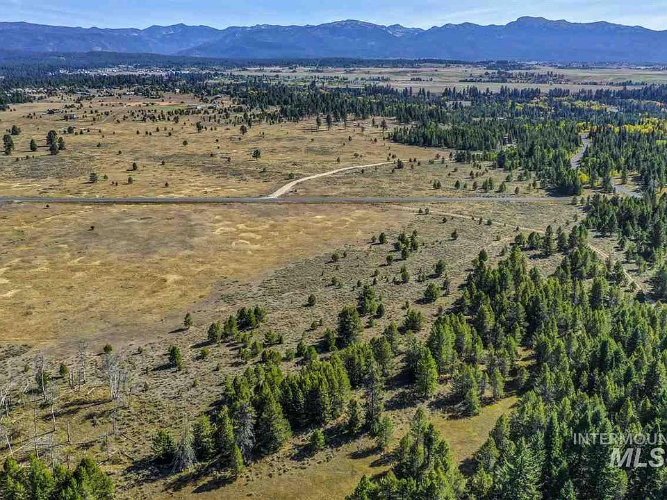 2nd image of W Mountain Rd
