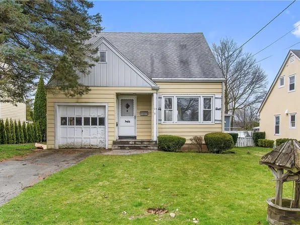 9 Shelley Avenue, Valhalla, NY 10595