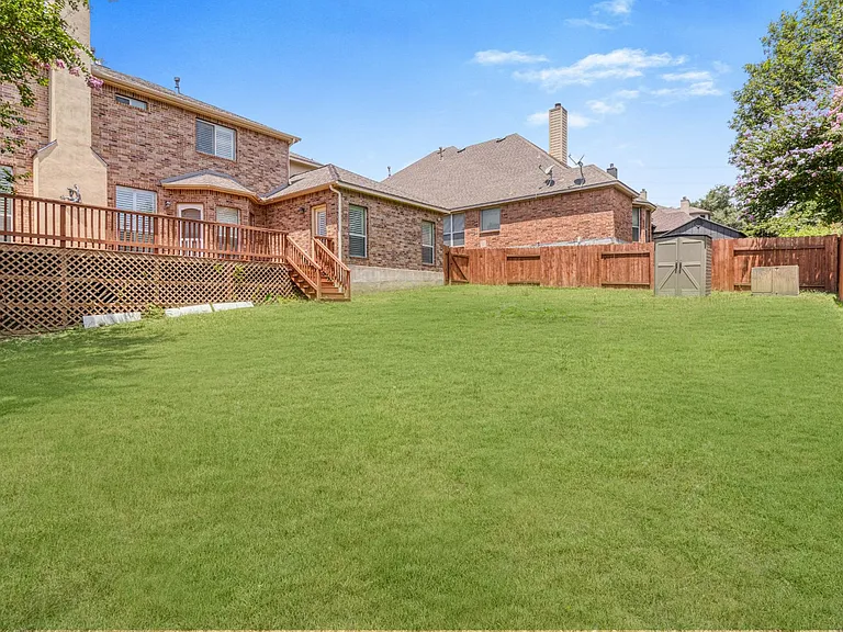 8707 Roswell Rdg — Photo 37