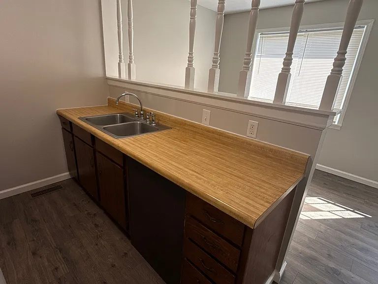 103 Skyhaven Dr #R — Photo 3