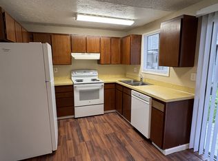423 Hewitt Ave #17, Roseburg, OR 97470
