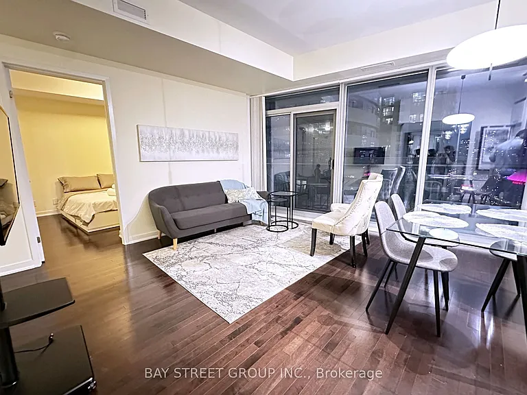 14 York St #2406 — Photo 2