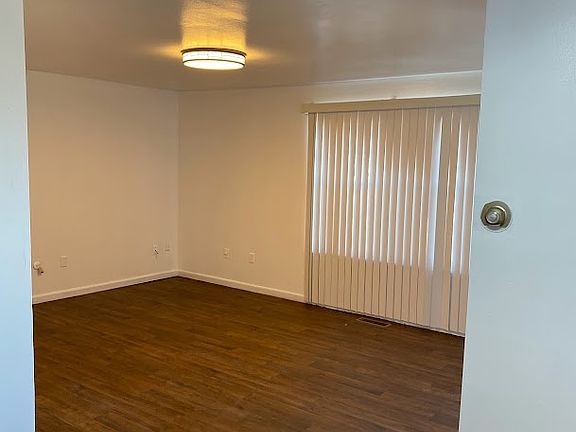 5th image of 5460-5462 Bromwick Dr #5460
