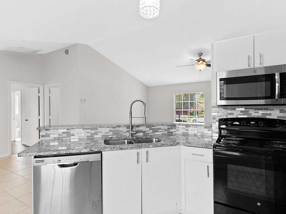 1st image of 6125 NW East Deville Circle