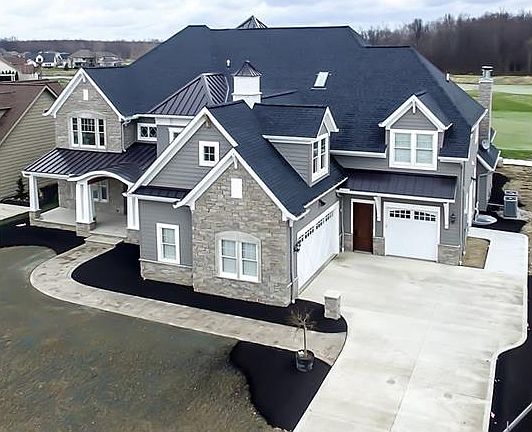 2nd image of 4287 Saint Theresa Blvd