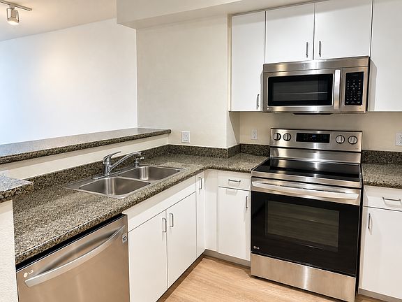 4th image of 8400 Oceanview Ter APT 303