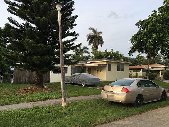 2nd image of 115 NE 123rd St