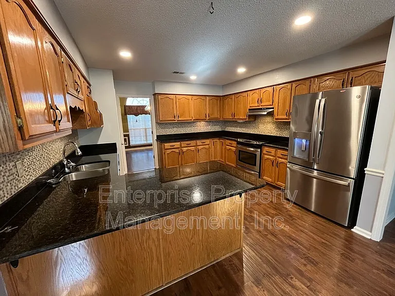 384 Walnut Trace Dr — Photo 8