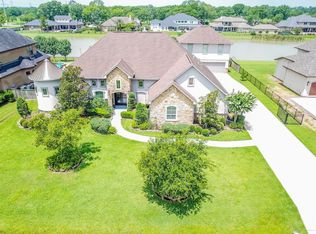 3013 Bridle Path Ln, Friendswood, TX 77546