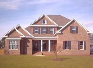 107 Vinings Place Dr, Warner Robins, GA 31088