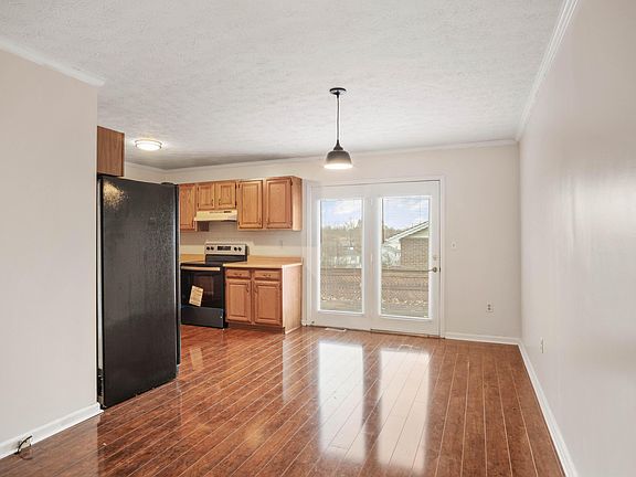 5th image of 2100 Clark Dr #A