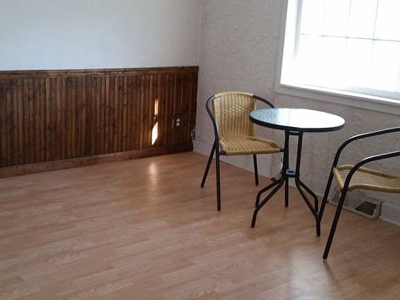 4th image of 505 E Clara St