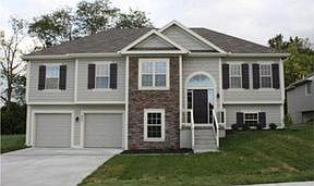 1st image of 401 Deer Dr
