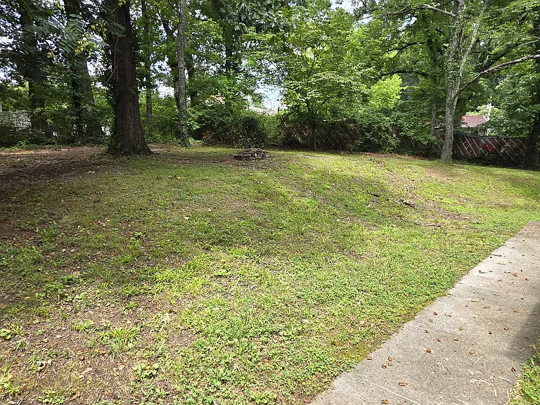 125 Decatur Rd — Photo 23
