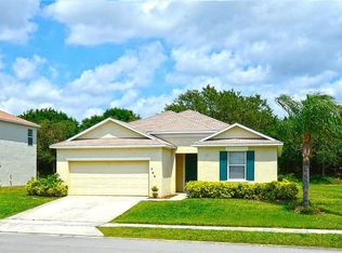 749 Carriage Lake Way, Vero Beach, FL 32968