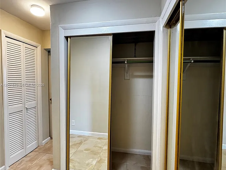 215 SE 3rd Ave #203A — Photo 9
