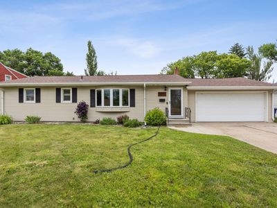 1512 10th Ave S, Moorhead, MN, 56560
