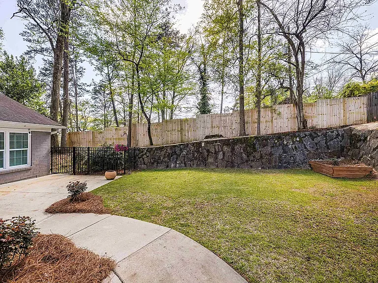 608 Shades Creek Pkwy — Photo 27
