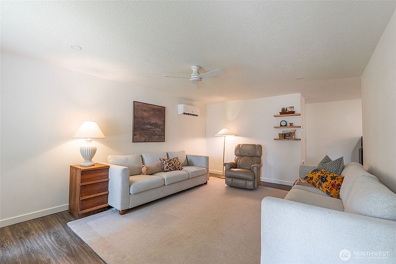 5th image of 200 Saint Helens Way
