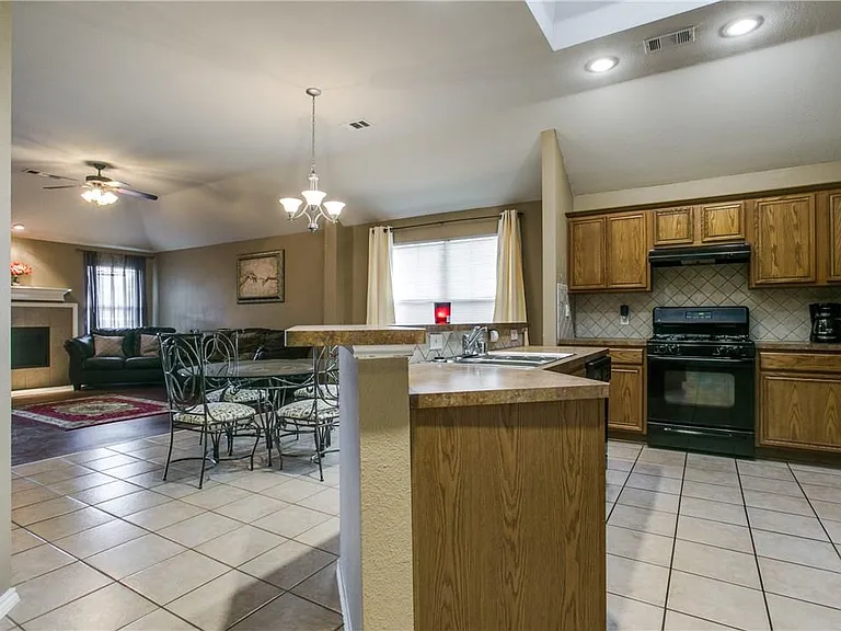 2867 Park Place Dr — Photo 21