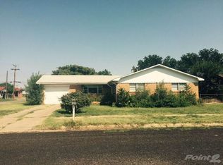 1022 N 17th St, Memphis, TX 79245