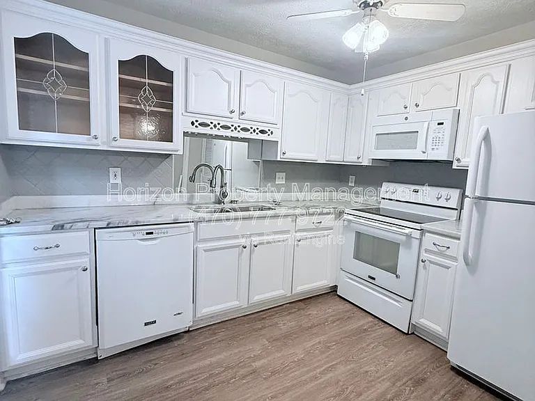3512 Nutmeg Dr — Photo 8