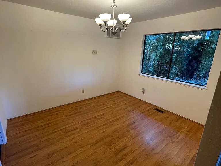 4589 Melody Dr — Photo 4