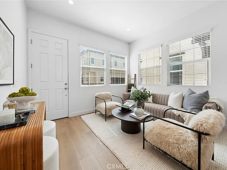 374 Hamilton St #B-101 — Photo 6