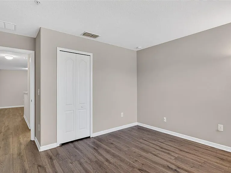 1519 Priory Cir — Photo 13