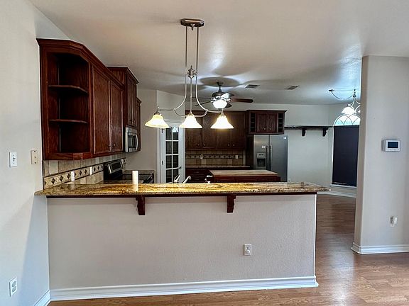 5th image of 3113 Dante Dr