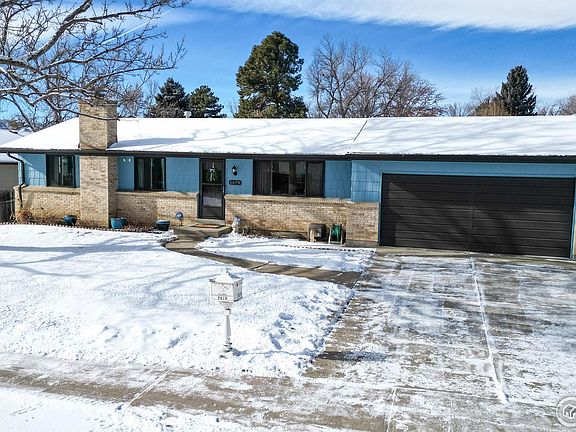 3rd image of 2679 S Flower Ct