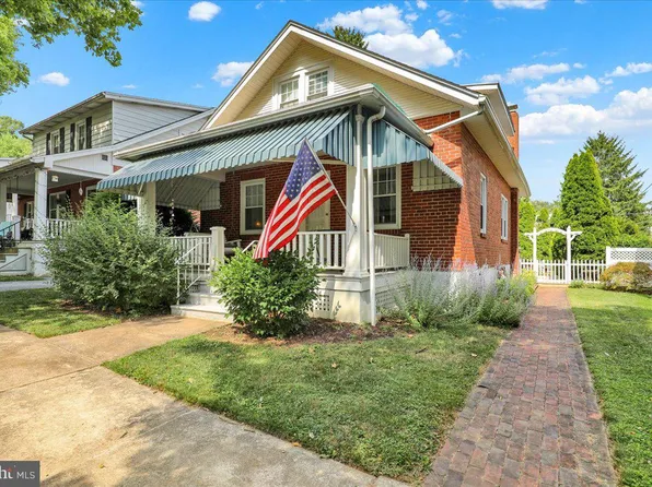 405 Seiberts Ct, Reading, PA 19609