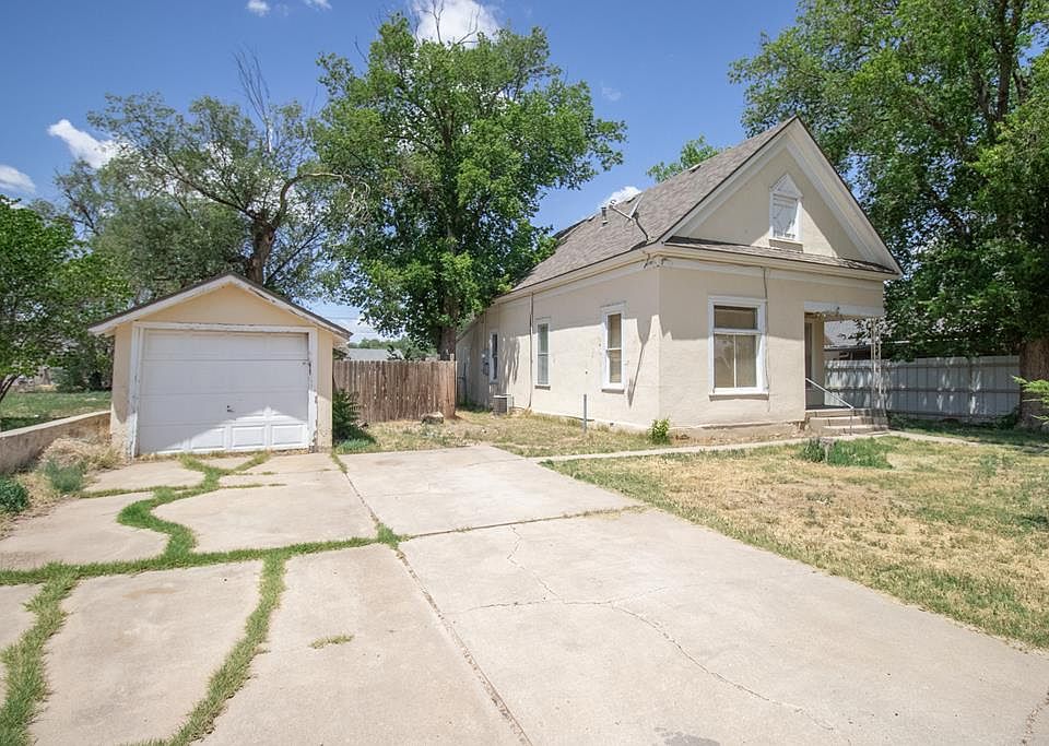 1st image of 618 Oak Ave
