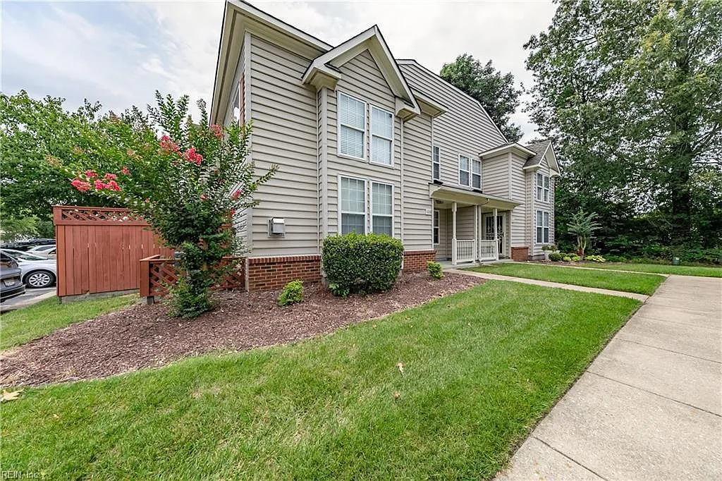 108 White Cedar Ln - . — Photo 1