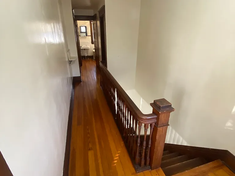 920 E St — Photo 23